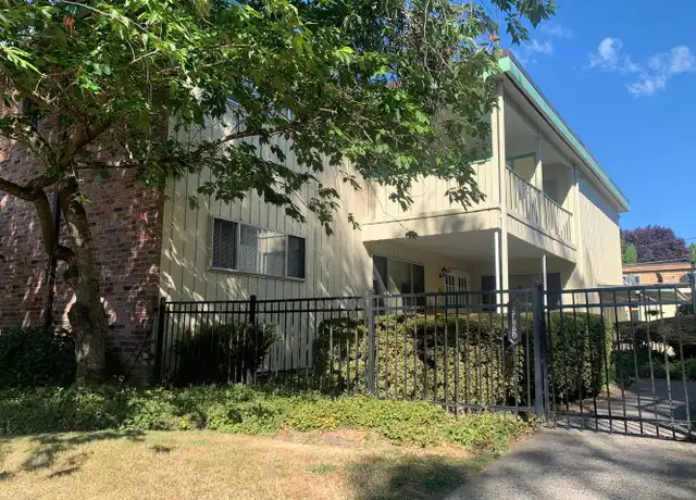 Property at 1162 18th Ave Unit 5, Longview, WA, 98632, 2 beds, 1 bath, [object Object]