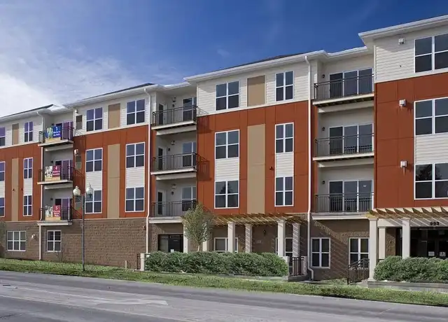 Property at Emerson Hills Apartments - 993 Robert St S, Saint Paul, MN, 55118, 1 bed, 1 bath, [object Object]