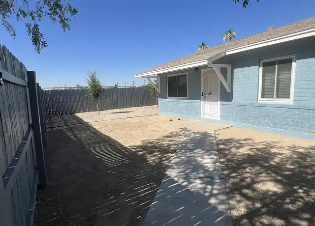 Property at 1718 North 26th Place - 1718 N 26th Pl, Phoenix, AZ, 85008, 2 beds, 1 bath, [object Object]