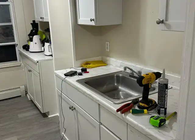 Property at 264 Jackson St Unit 2, Lawrence, MA, 01841, 4 beds, 1 bath, [object Object]