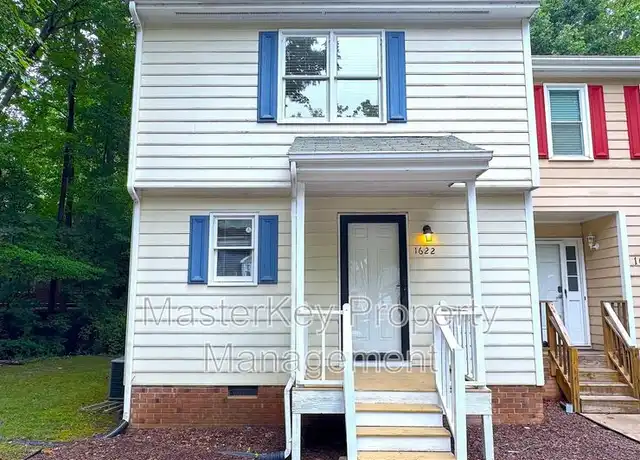 Property at 1622 Roanoke St, Raleigh, NC, 27606, 3 beds, 2.5 baths, [object Object]