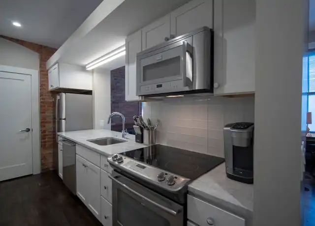 Property at 304 S Salina St Unit 6T, Syracuse, NY, 13202, 2 beds, 2 baths, [object Object]