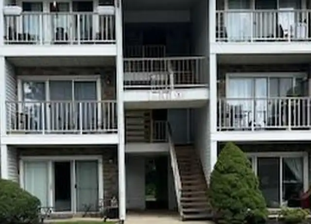 Property at 28 Holly Ct, Trenton, NJ, 08619, 2 beds, 2 baths, [object Object]