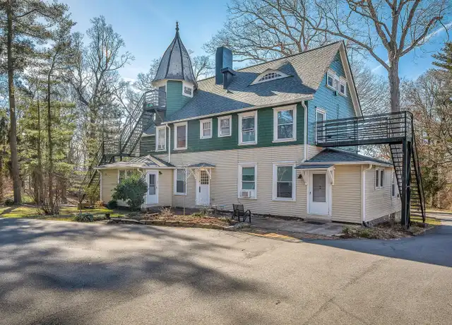 Property at 15 Grindstaff Dr Apt 2, Asheville, NC, 28803, 1 bed, 1 bath, [object Object]