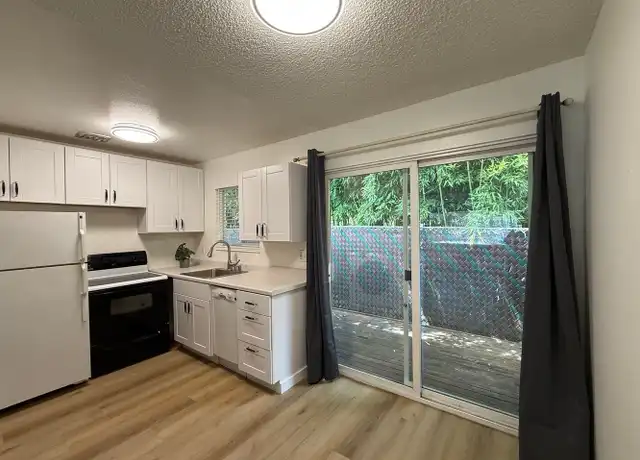 Property at 519 SE 20th Ave Unit 5, Portland, OR, 97214, 2 beds, 1 bath, [object Object]