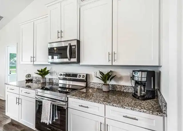 Property at 485 Lanham Dr, Winter Haven, FL, 33881, 1 bed, 1 bath, [object Object]