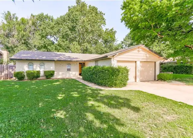 Property at 2621 N Grant Ave, Bethany, OK, 73008, 3 beds, 2 baths, [object Object]