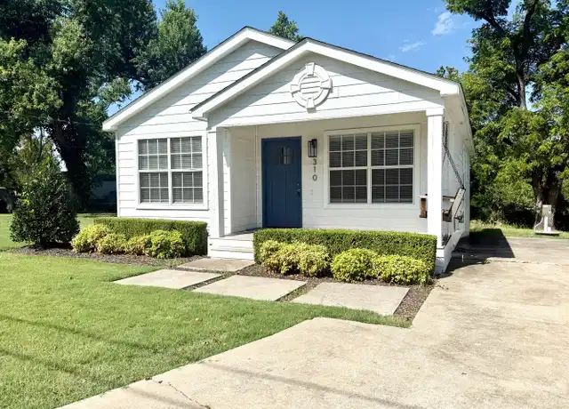 Property at 310 N C St, Rogers, AR, 72756, 3 beds, 2 baths, [object Object]