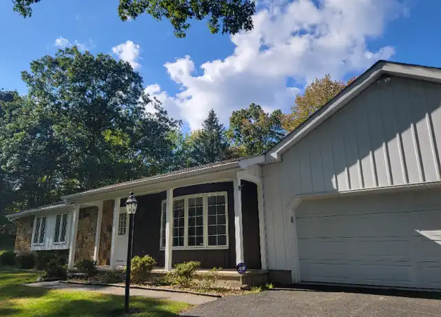 Property at 335 Colgate Ln, East Stroudsburg, PA, 18301, 3 beds, 2 baths, [object Object]