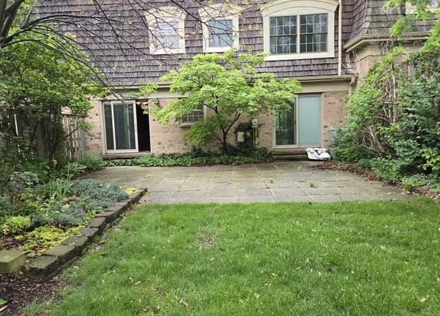 Photo of 2S663 Avenue Normandy E, Oak Brook, IL 60523