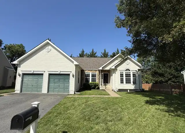 Property at 815 Aztec Dr, Frederick, MD, 21701, 6 beds, 3 baths, [object Object]