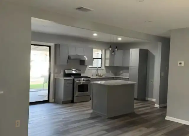 Property at 6919 Biscayne Dr, San Antonio, TX, 78227, 4 beds, 2 baths, [object Object]
