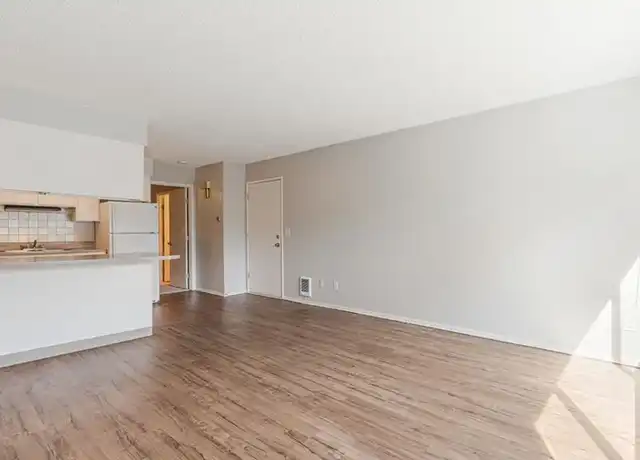 Property at Taylor Place Apartments II - 2453 SE Taylor St, Portland, OR, 97214, 1 bed, 1 bath, [object Object]