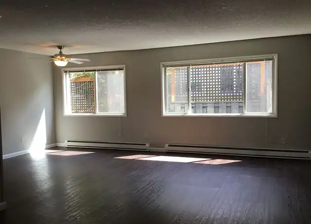 Property at Taylor Place Apartments II - 2401-2453 SE Taylor St, Portland, OR, 97214, 2 beds, 1 bath, [object Object]