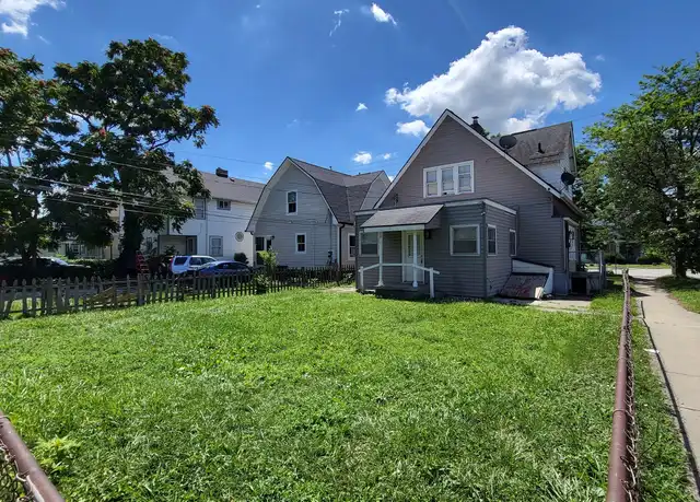 Property at 4502 E Washington St Unit 3, Indianapolis, IN, 46201, 1 bed, 1 bath, [object Object]