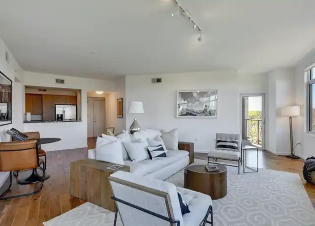 Property at 54 Rainey St Unit 6221, Austin, TX, 78701, 1 bed, 1 bath, [object Object]