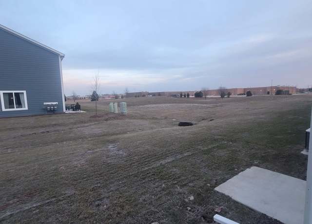 Photo of 1122 Gillespie Ln, Yorkville, IL 60560