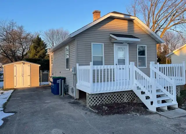 Property at 114 E Barrett St, Glenbeulah, WI, 53023, 1 bed, 1 bath, [object Object]