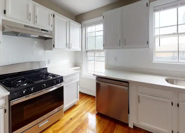 Property at 280 McGrath Hwy Unit 1, Somerville, MA, 02143, 3 beds, 1 bath, [object Object]