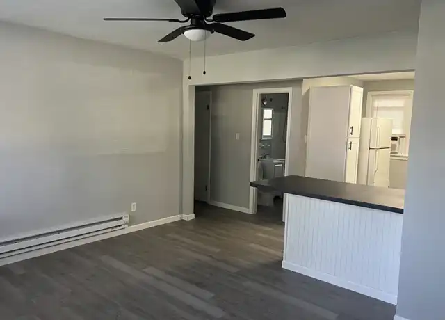 Property at 1422 Willow Ave Unit B, Chesapeake, VA, 23325, 2 beds, 1 bath, [object Object]