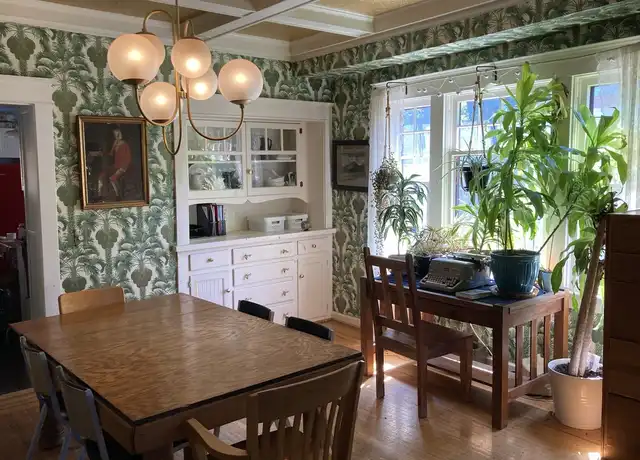 Property at 4008 SE Yamhill St, Portland, OR, 97214, 3 beds, 2 baths, [object Object]