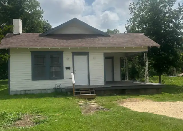 Property at 2121 N 15th St, Waco, TX, 76708, 2 beds, 1 bath, [object Object]