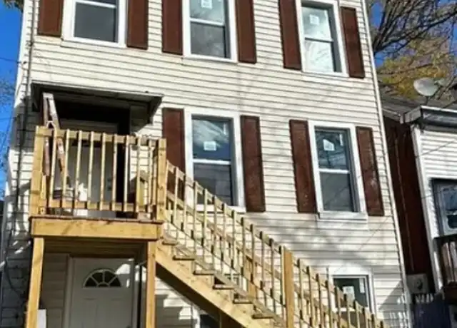 Property at 2 Emmet St Unit 2, Albany, NY, 12204, 3 beds, 1 bath, [object Object]