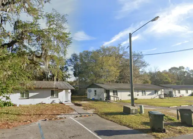 Property at 2122 Mara Ct Unit 2, Leesburg, FL, 34748, 2 beds, 1 bath, [object Object]