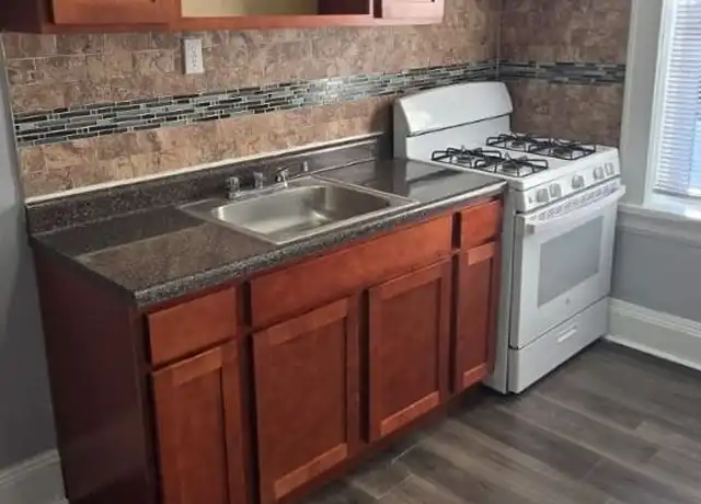 Property at 227 N Oraton Pkwy Unit 1BR, East Orange, NJ, 07017, 1 bed, 1 bath, [object Object]