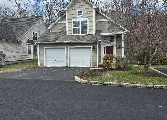 Property at 220 Aspen Cmn, East Stroudsburg, PA, 18302, 3 beds, 2.5 baths, [object Object]