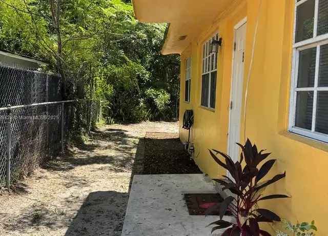 Property at 522 NW 13th Ave Unit 2, Fort Lauderdale, FL, 33311, 2 beds, 1 bath, [object Object]