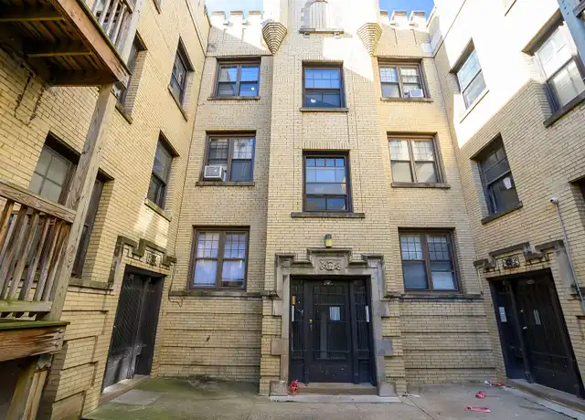 Property at 4230 S Michigan Ave Unit 4234 1/2 2W, Chicago, IL, 60653, 1 bed, 1 bath, [object Object]