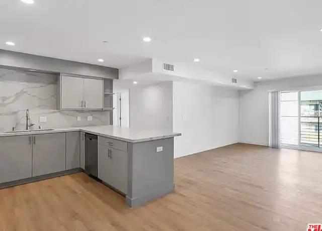 Property at 5405 Hermitage Ave Unit 203, Valley Village, CA, 91607, 3 beds, 2.5 baths, [object Object]