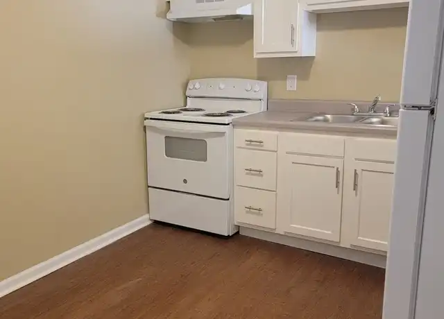 Property at 2007 Terril Ln Unit 2011-37, Louisville, KY, 40218, 1 bed, 1 bath, [object Object]
