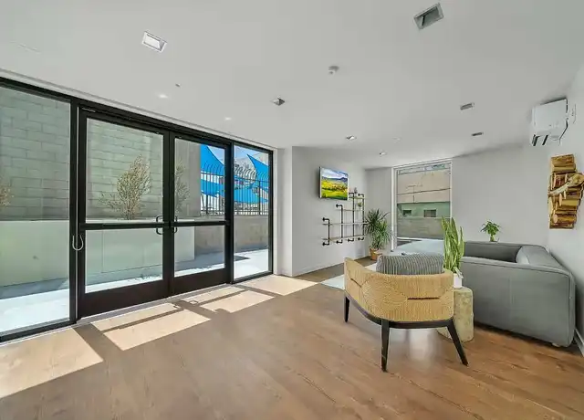 Property at Premier Hollywood - 6762 Hawthorn Ave, Los Angeles, CA, 90028, 0 beds, 1 bath, [object Object]
