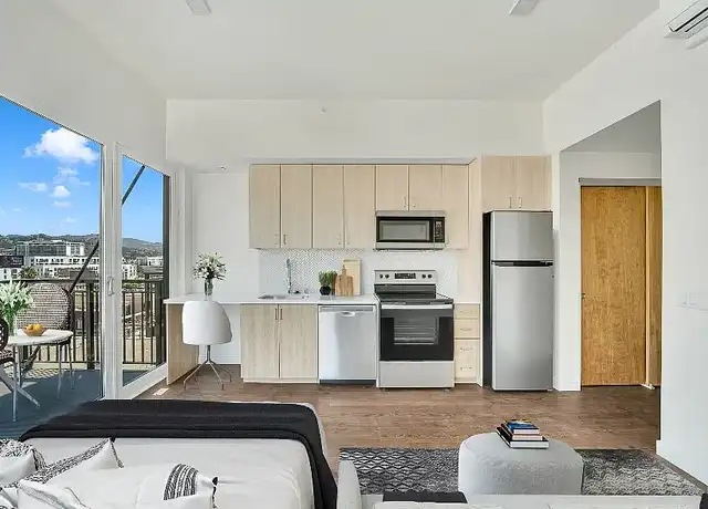 Property at Premier Hollywood - 6762 Hawthorn Ave, Los Angeles, CA, 90028, 0 beds, 1 bath, [object Object]