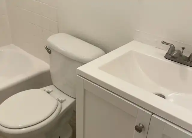 Property at 2711 P St, Sacramento, CA, 95816, 1 bed, 1 bath, [object Object]
