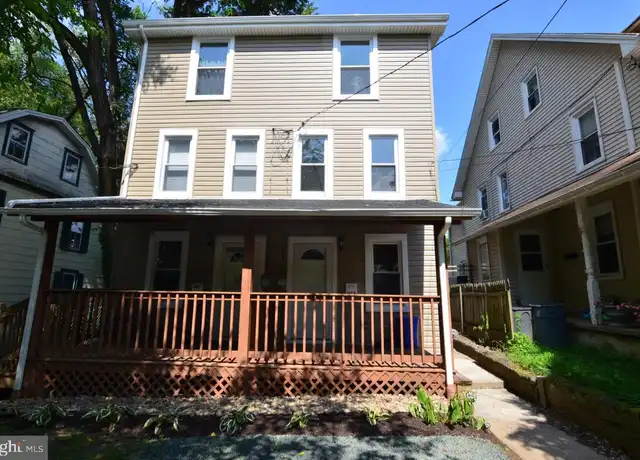 Property at 945 Glenbrook Ave, Bryn Mawr, PA, 19010, 3 beds, 1 bath, [object Object]