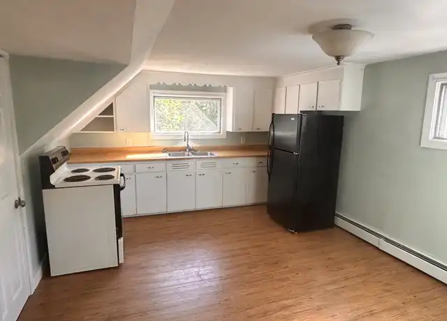 Property at 13 Front St Unit 2, Topsham, ME, 04086, 2 beds, 1 bath, [object Object]