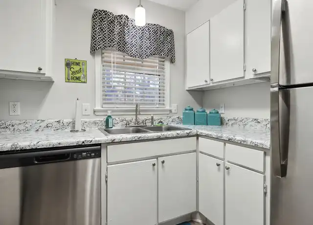 Property at Quail Run - 3509 Lake Ave, Columbia, SC, 29206, 1-3 bed, 1-2 bath, [object Object]
