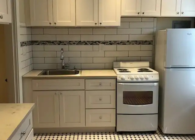 Property at 810 NE Couch St Unit 304, Portland, OR, 97232, 0 beds, 1 bath, [object Object]