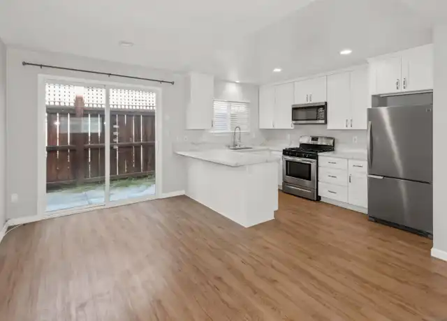 Property at 810 G Ave Unit 2, Coronado, CA, 92118, 2 beds, 2 baths, [object Object]