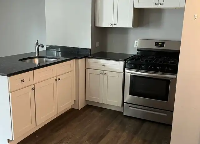 Property at 3 Lucier St Unit 3G, Nashua, NH, 03064, 2 beds, 1 bath, [object Object]