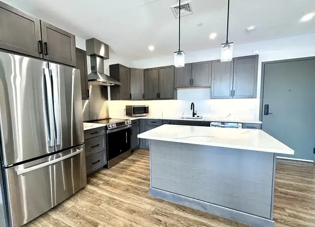 Property at 21 Summer St Unit 302, Natick, MA, 01760, 1 bed, 1 bath, [object Object]
