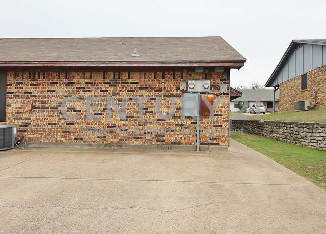 Photo of 1110 Curtis Dr, Weatherford, TX 76086