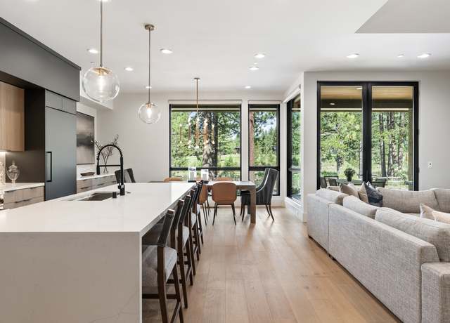 Photo of 10077 Jake S Way, Truckee, CA 96161