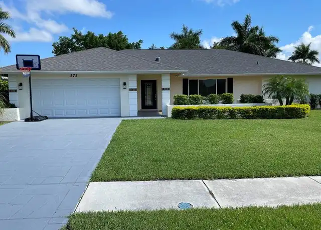 Property at 373 Saint Andrews Blvd, Naples, FL, 34113, 3 beds, 2 baths, [object Object]