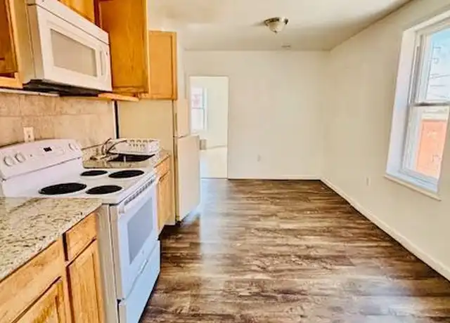 Property at 240 W Glenwood Ave Unit 3RD FL, Philadelphia, PA, 19140, 2 beds, 1 bath, [object Object]