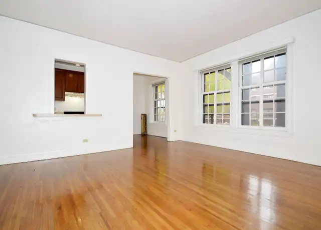 Property at 128 E 18th St Unit 24 106, Minneapolis, MN, 55403, 1 bed, 1 bath, [object Object]