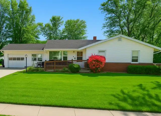 Property at 25 Linda Ln, Normal, IL, 61761, 3 beds, 1 bath, [object Object]